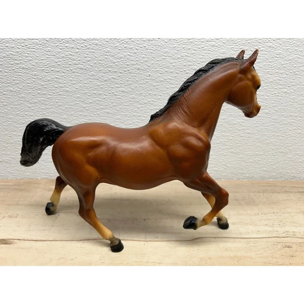 Vtg 1979 Breyer Running Mare Horse Plastic Mold Model # 124 Bay